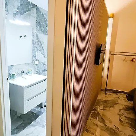 Dimora Del Monsignore Apartment *